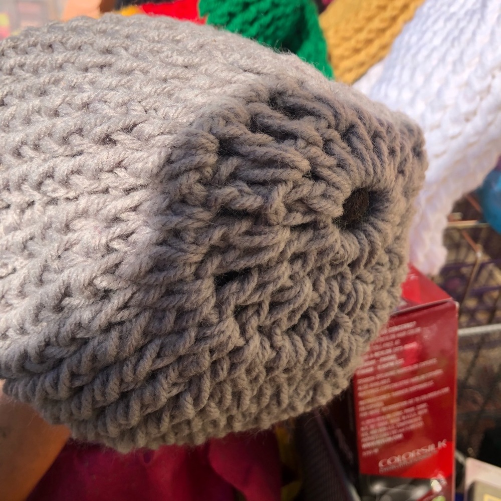 Knitted hat - Picture 2 of 3